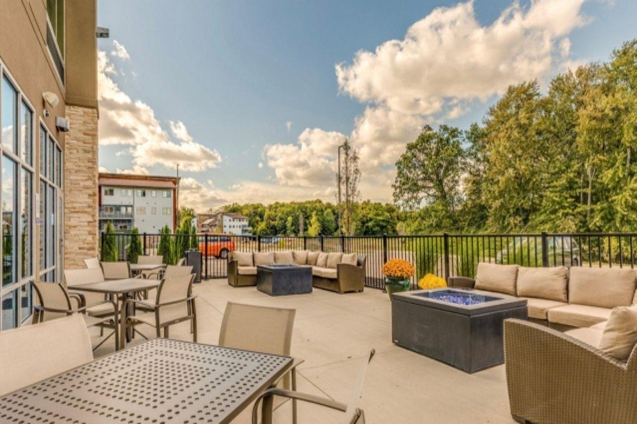 Holiday Inn Express & Suites - Cedar Springs - Grand Rapids N By Ihg Exterior photo